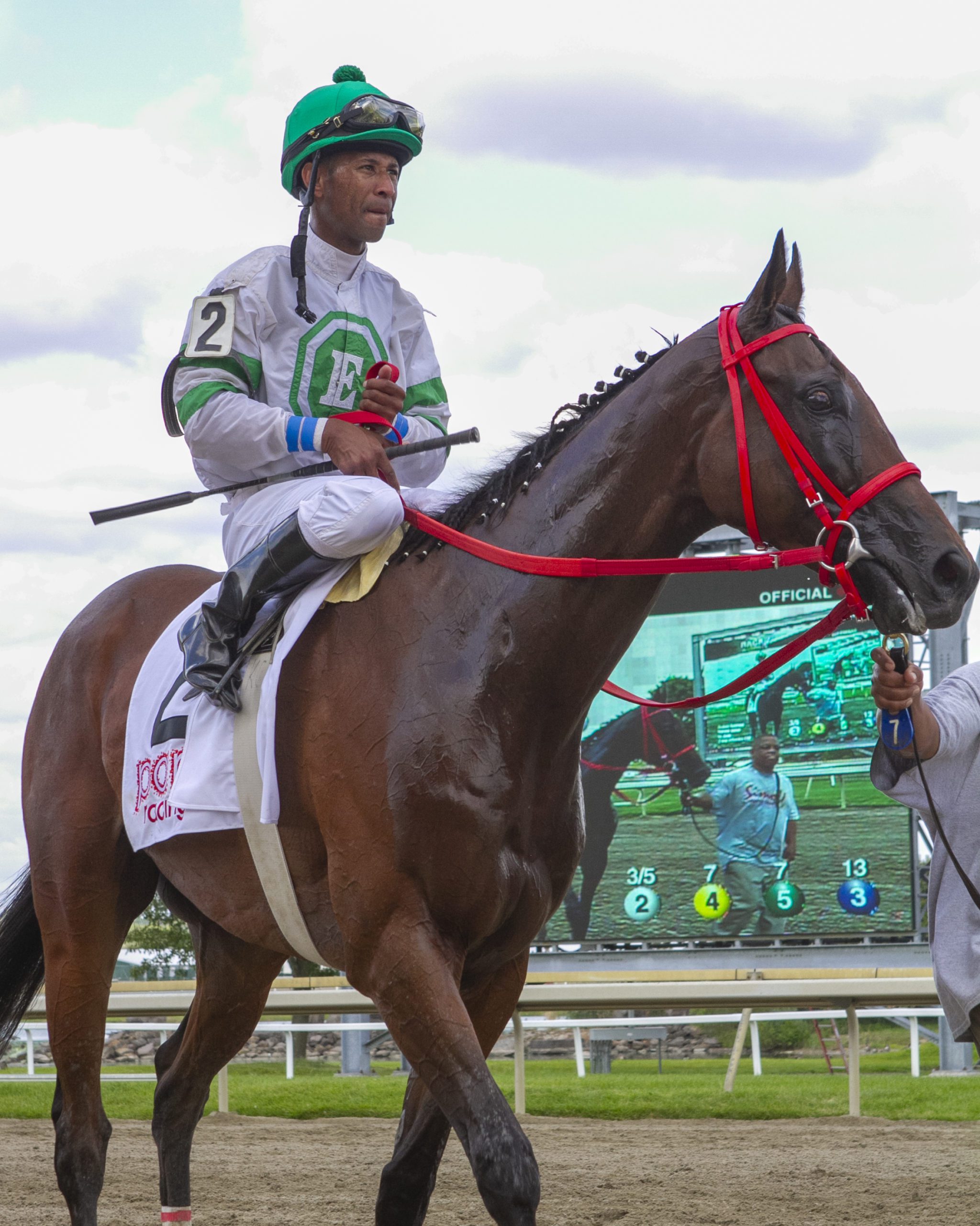 Kendrick Carmouche Goes For the Roses